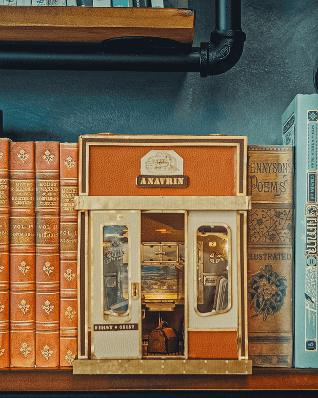 Vintage Train Book Nook Kit – A Cinematic Escape That Moves
